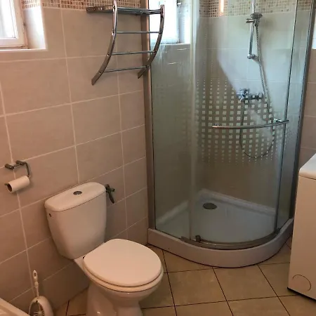 Toparti Kertes Nyaralo Feriehus Velence